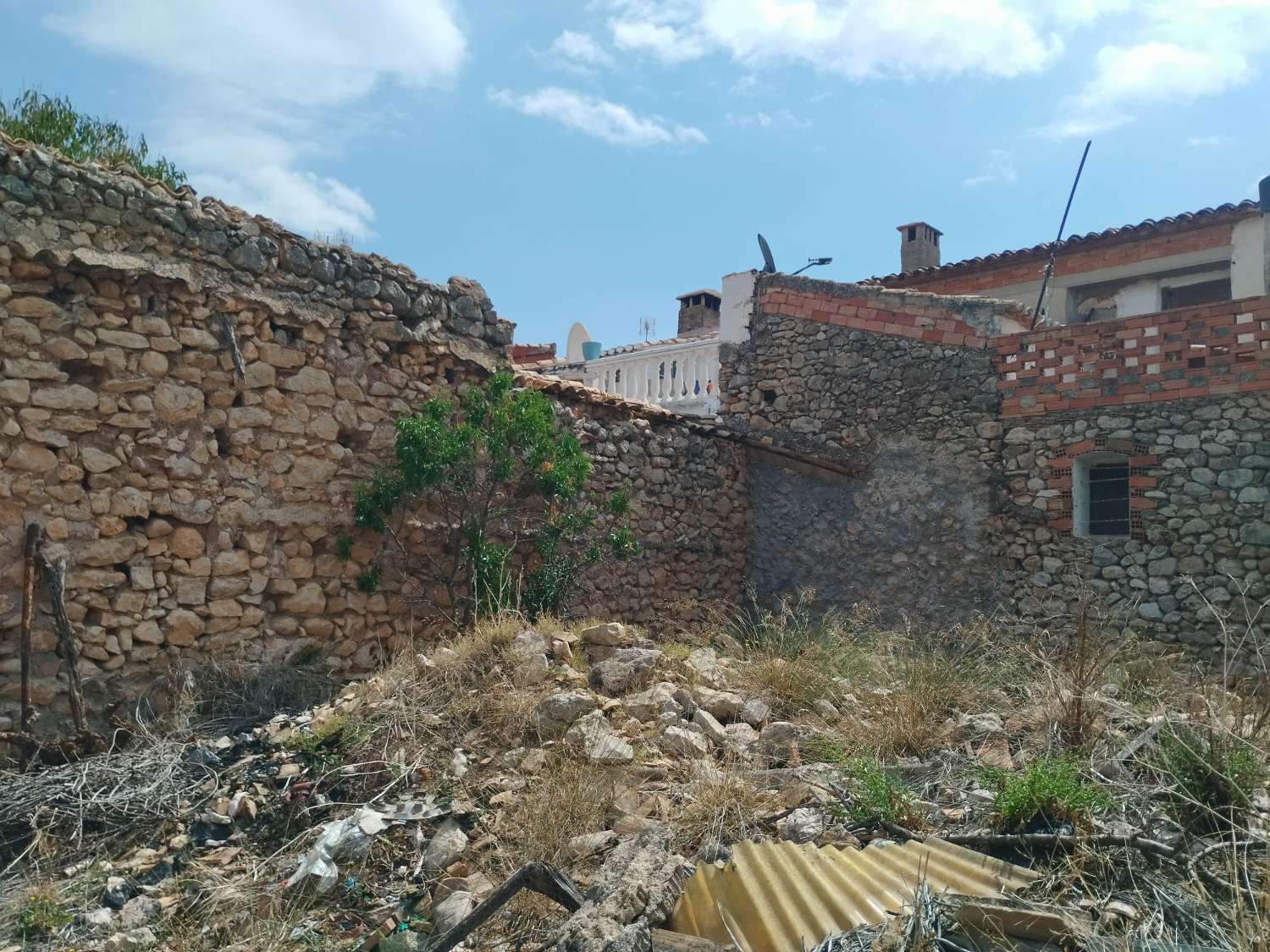 Maison de ville avec terrain de 1 000 MTRS