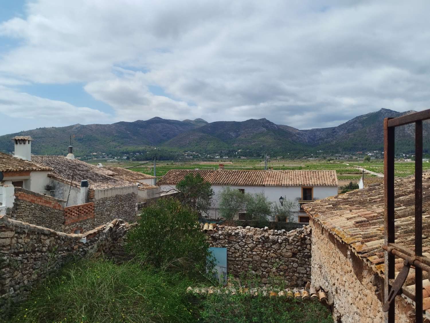 Maison de ville avec terrain de 1 000 MTRS