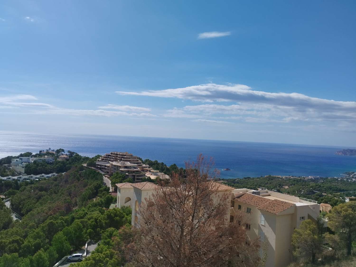 1.800 MTRS de parcela con impresionantes vistas en Altea Hills .